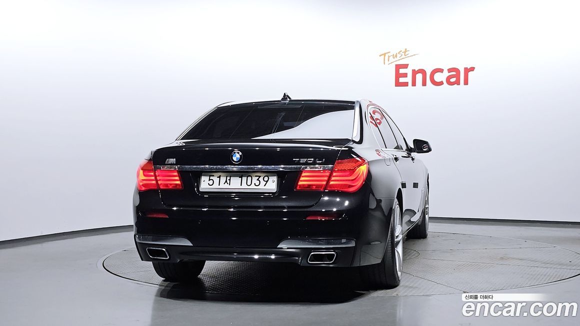 BMW 7-Series 2011