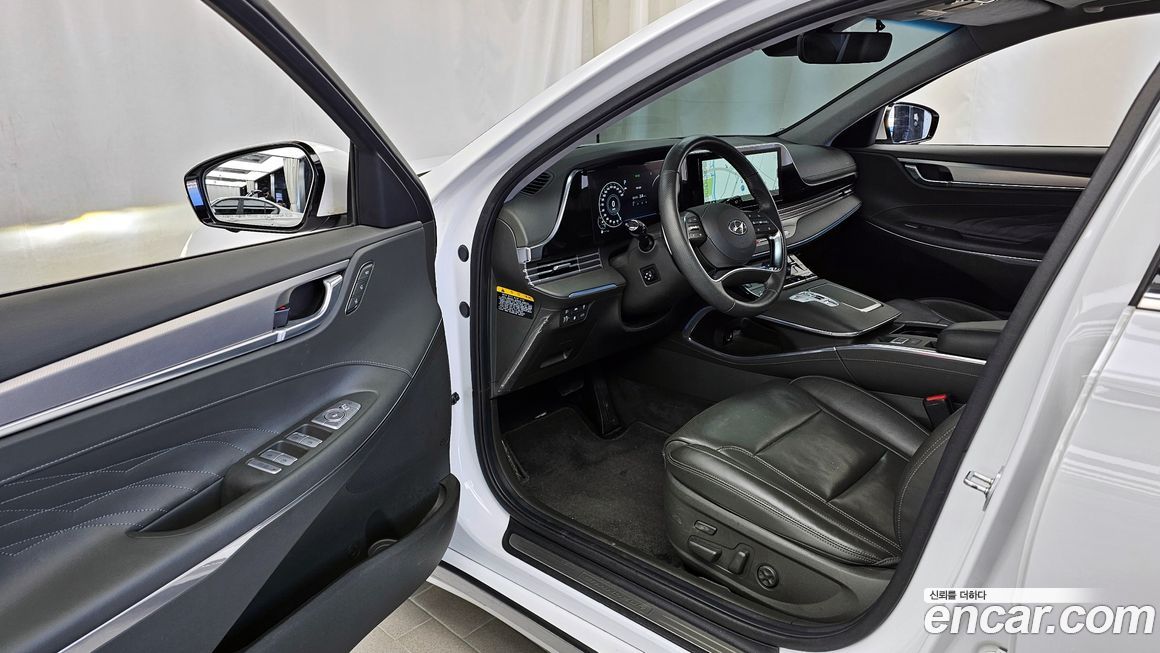 Hyundai Grandeur 2020