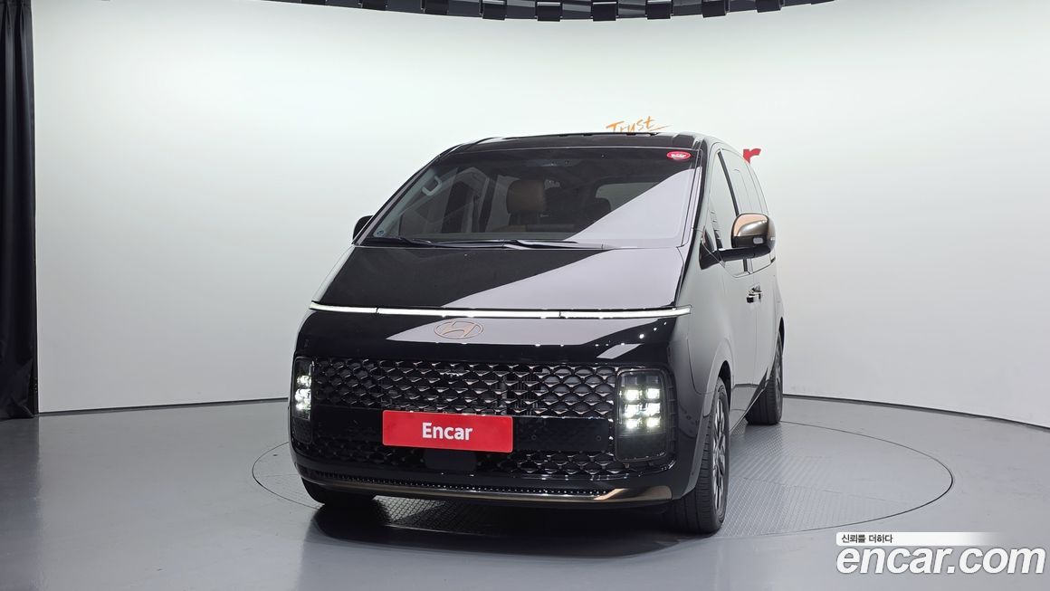 Hyundai Staria 2025