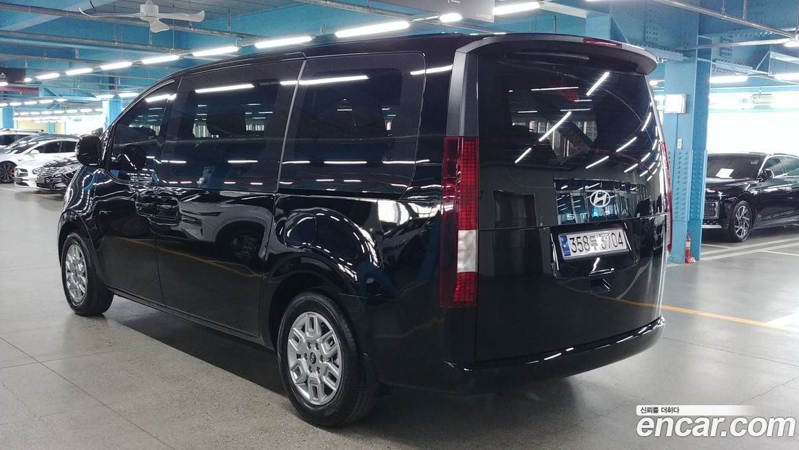 Hyundai Staria 2025