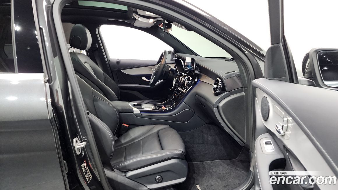 Mercedes-Benz GLC-Class 2022