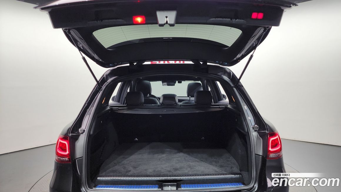 Mercedes-Benz GLC-Class 2022