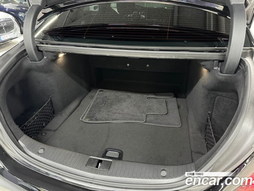 Mercedes-Benz S-Class 2019