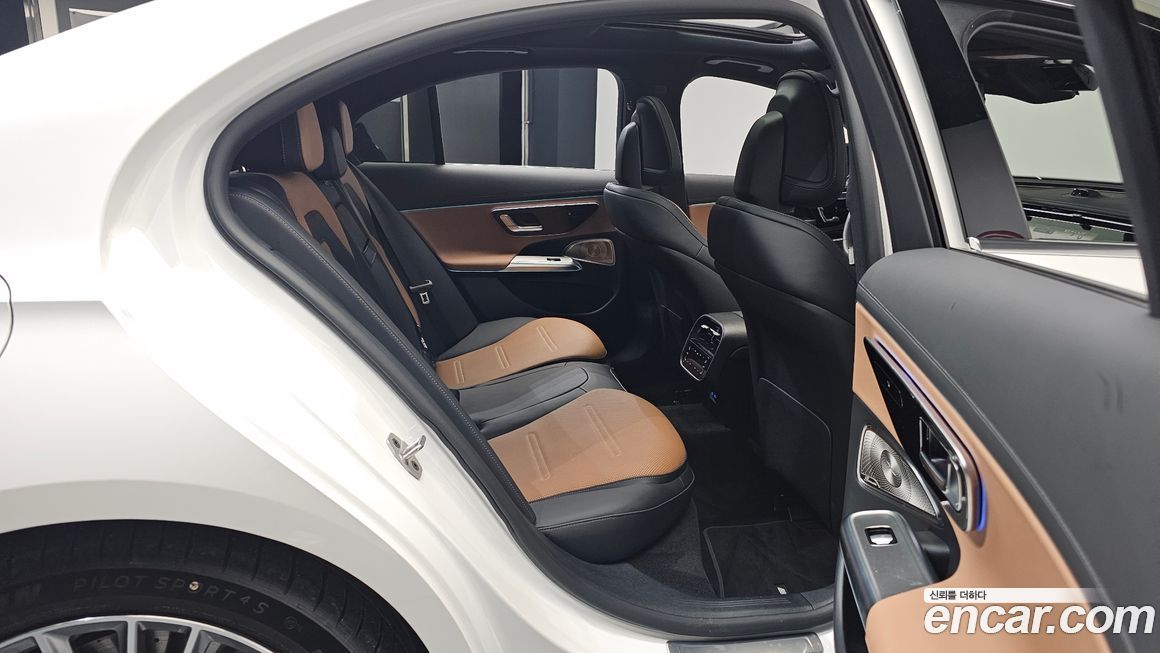 Mercedes-Benz E-Class 2025