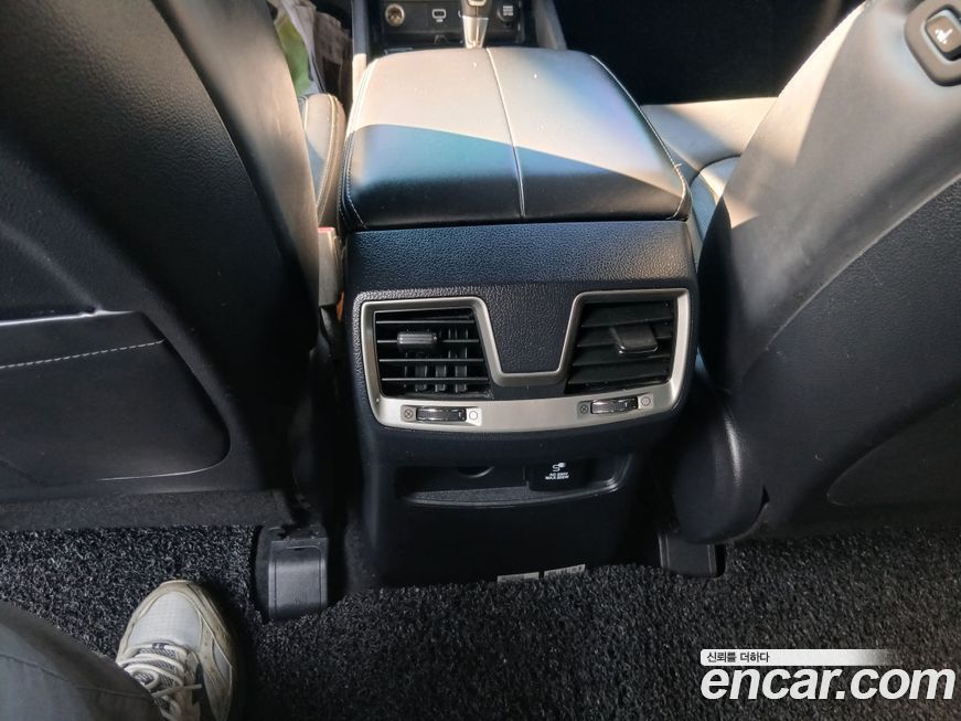 KG_Mobility_Ssangyong Rexton 2018