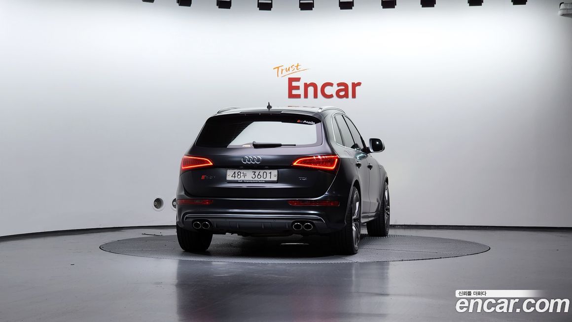 Audi SQ5 2015