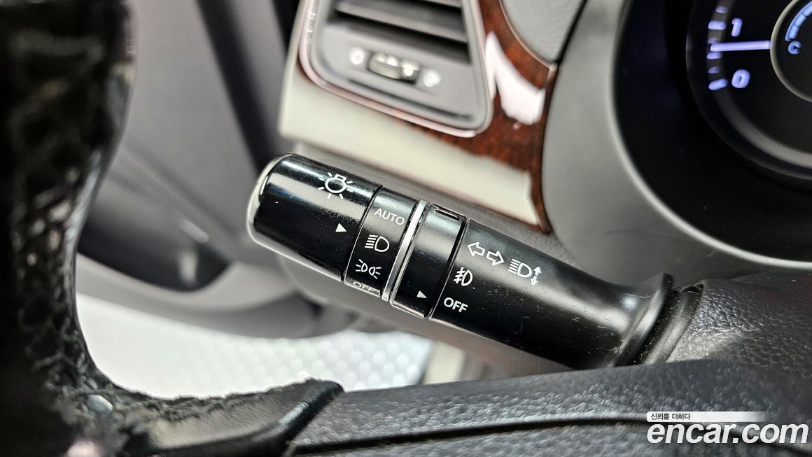 Hyundai Grandeur 2016