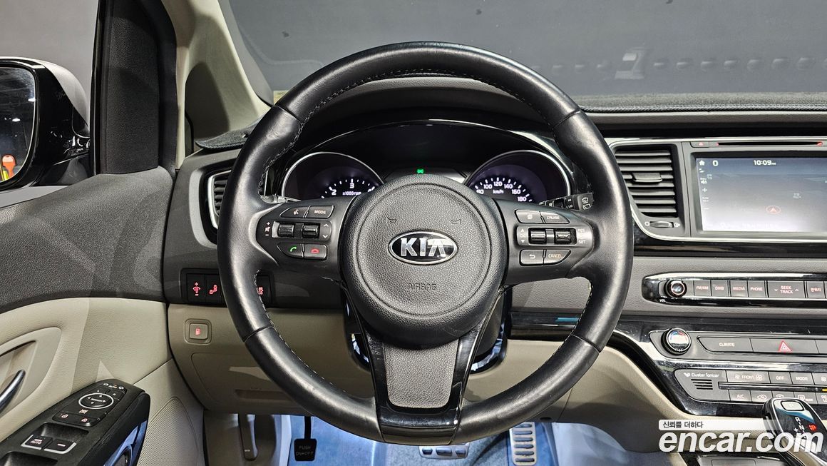 Kia Canival 2015