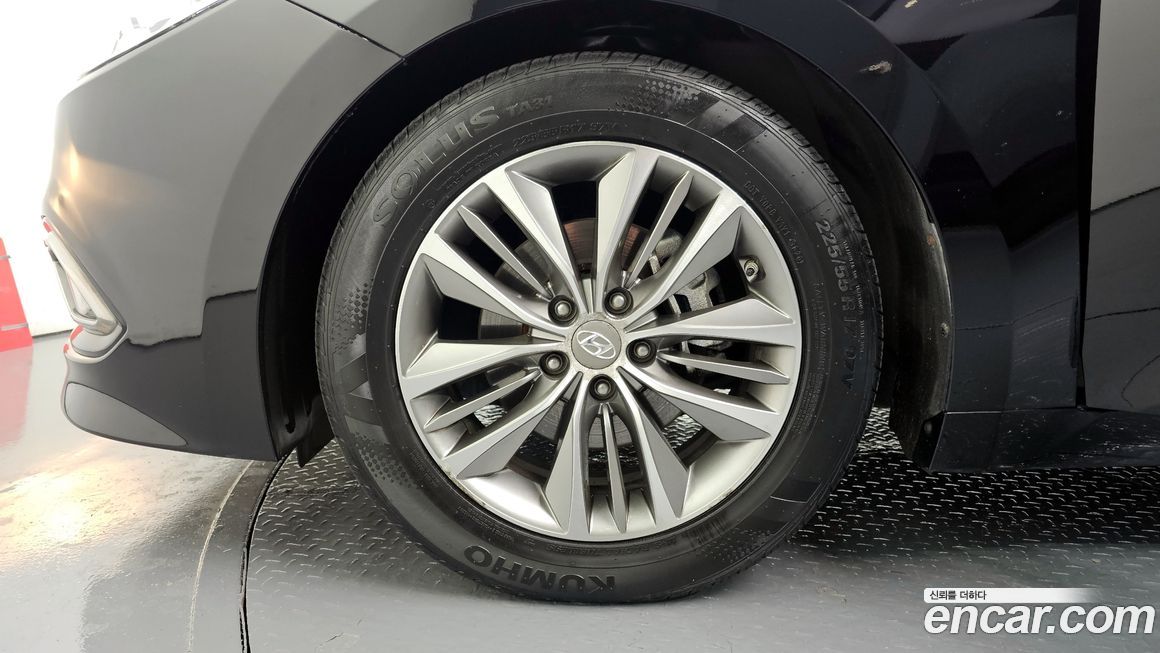 Hyundai Grandeur 2015