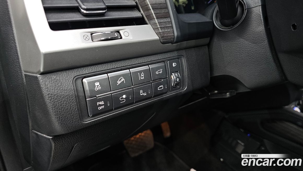 KG_Mobility_Ssangyong Rexton 2018