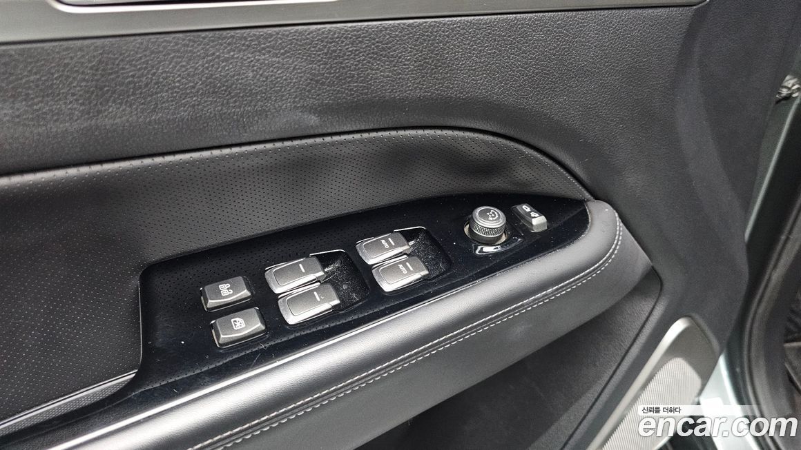 KG_Mobility_Ssangyong Rexton 2018