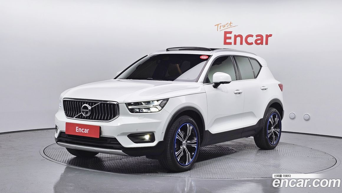 Volvo XC40 2021