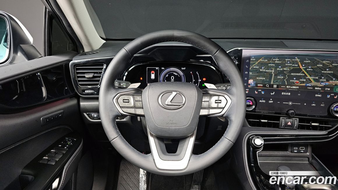 Lexus NX 2024