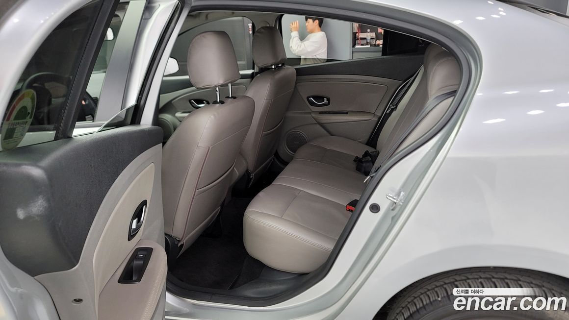 Renault-KoreaSamsung SM3 2010