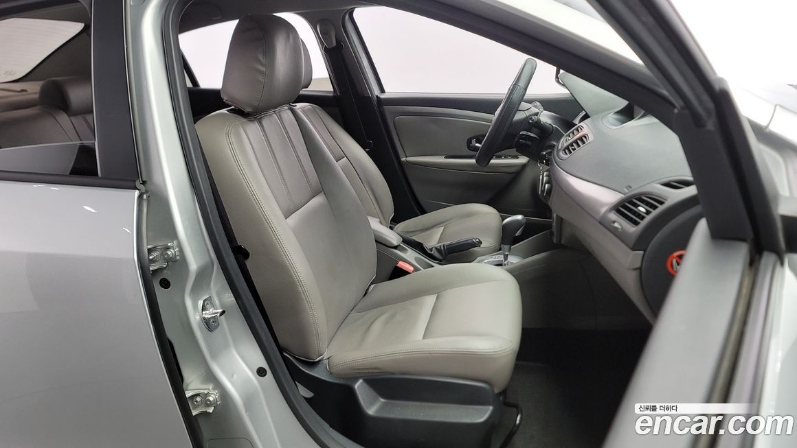 Renault-KoreaSamsung SM3 2010