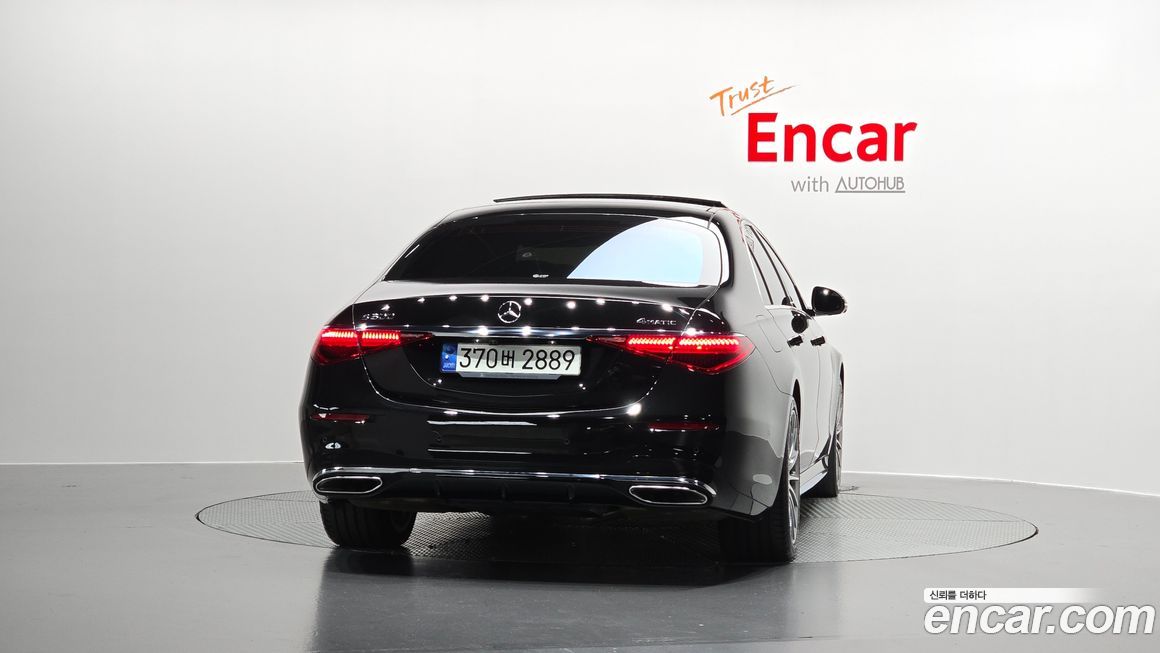 Mercedes-Benz S-Class 2021