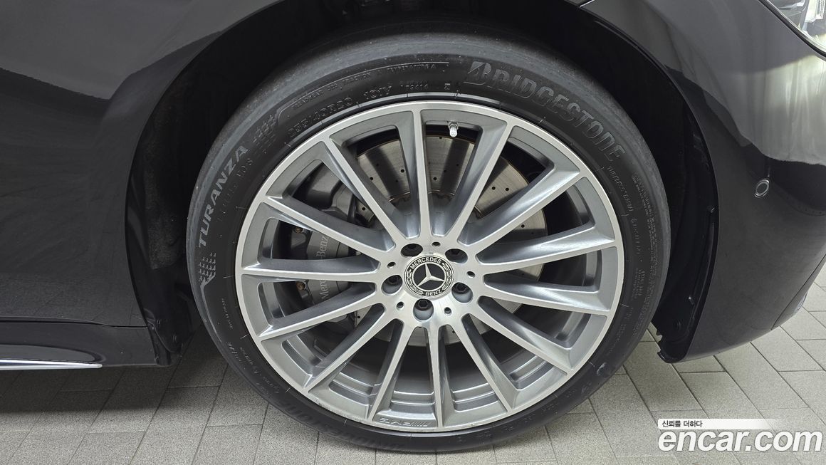 Mercedes-Benz S-Class 2021