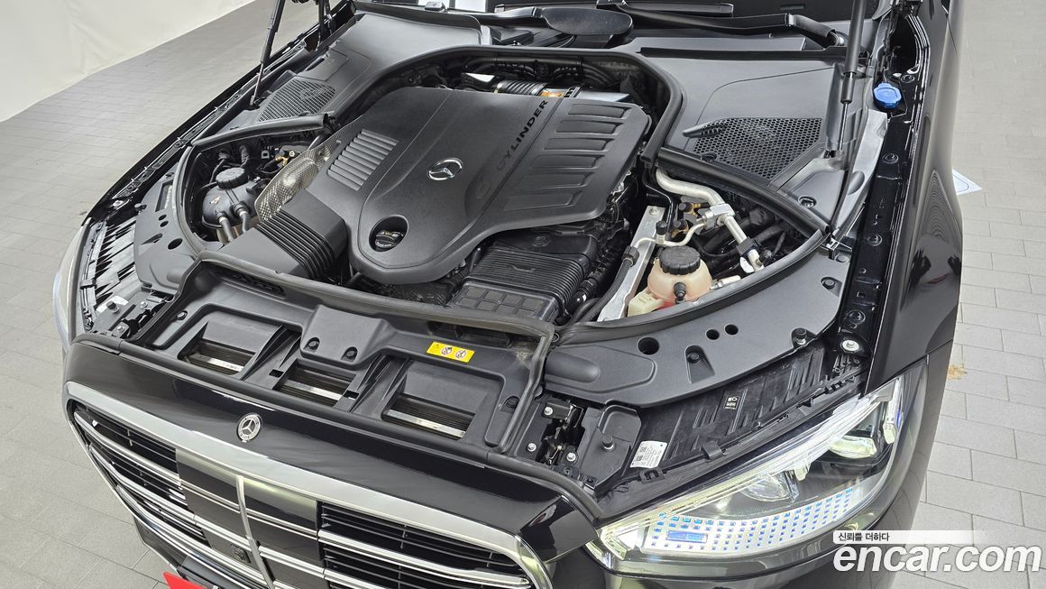 Mercedes-Benz S-Class 2021