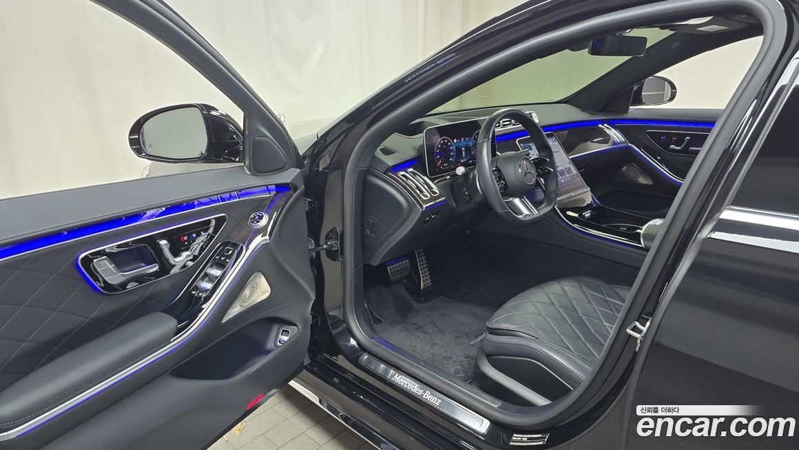 Mercedes-Benz S-Class 2021