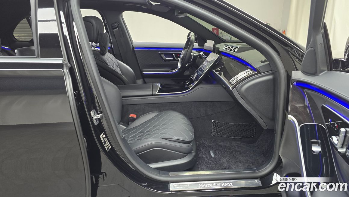 Mercedes-Benz S-Class 2021