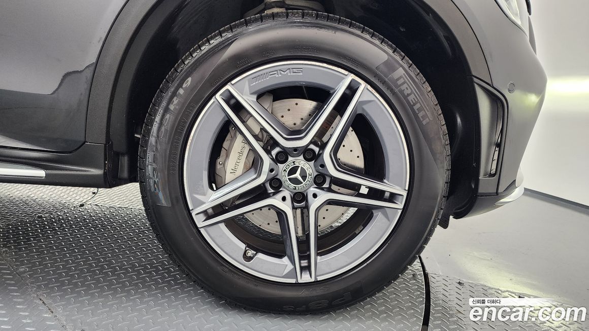 Mercedes-Benz GLC-Class 2022