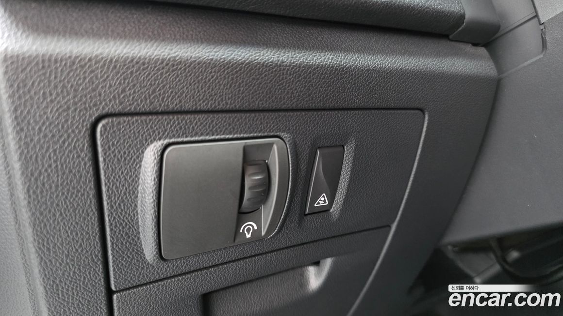 Renault-KoreaSamsung SM5  2011