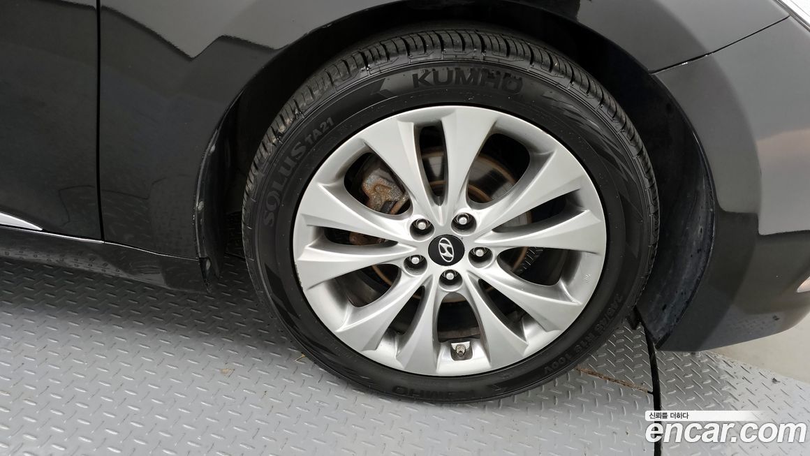 Hyundai Grandeur 2012