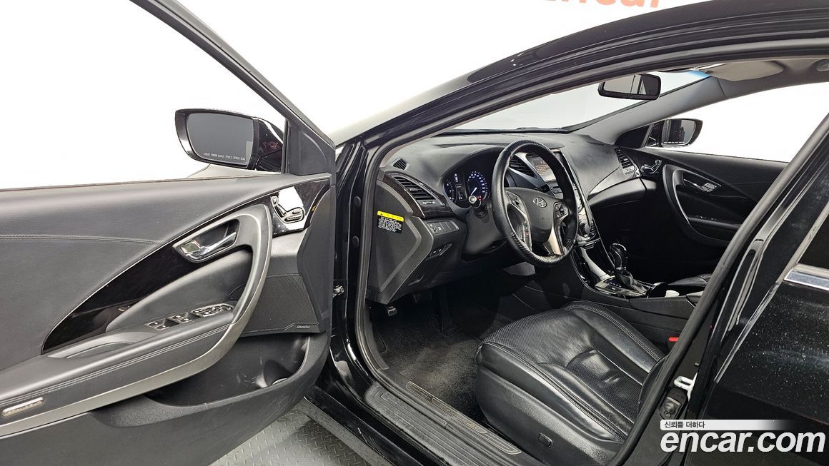 Hyundai Grandeur 2012