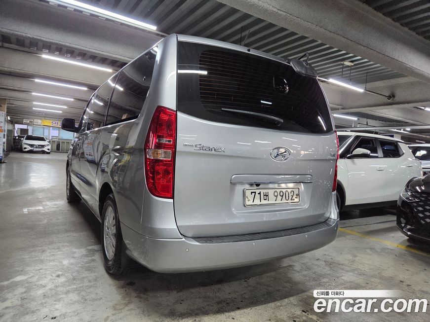 Hyundai Starex 2018