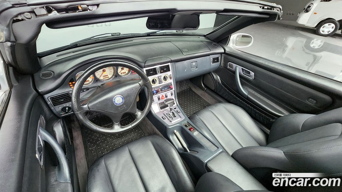 Mercedes-Benz SLK-Class 2004