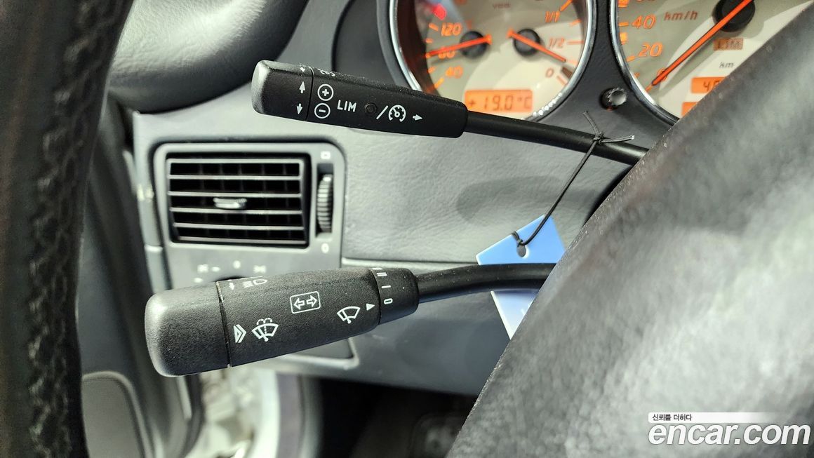 Mercedes-Benz SLK-Class 2004