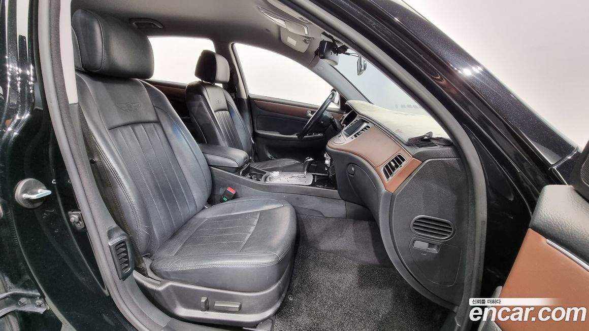 Hyundai Genesis 2014