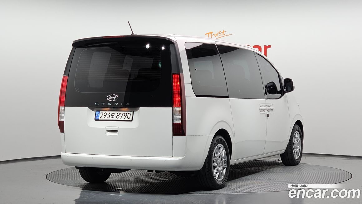 Hyundai Staria 2022