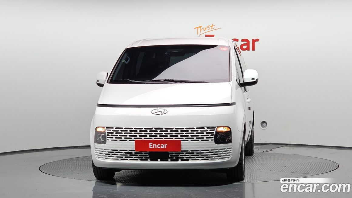 Hyundai Staria 2022