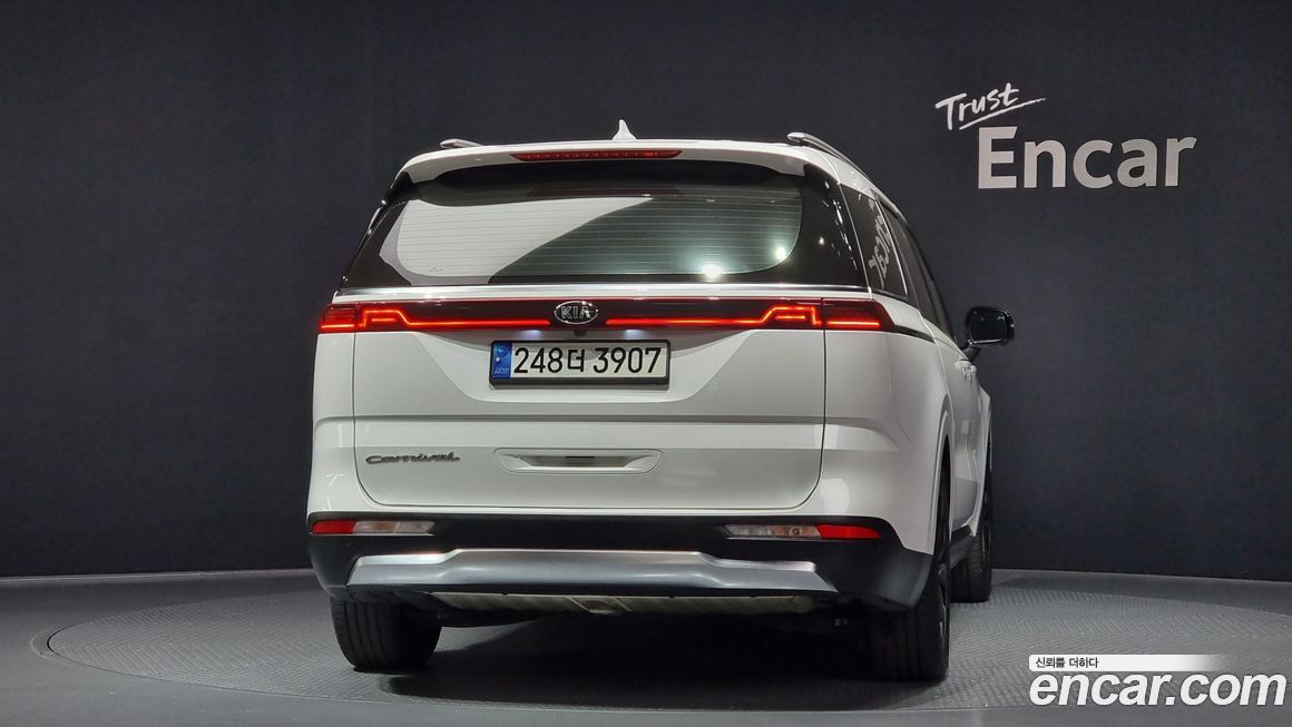 Kia Canival 2021