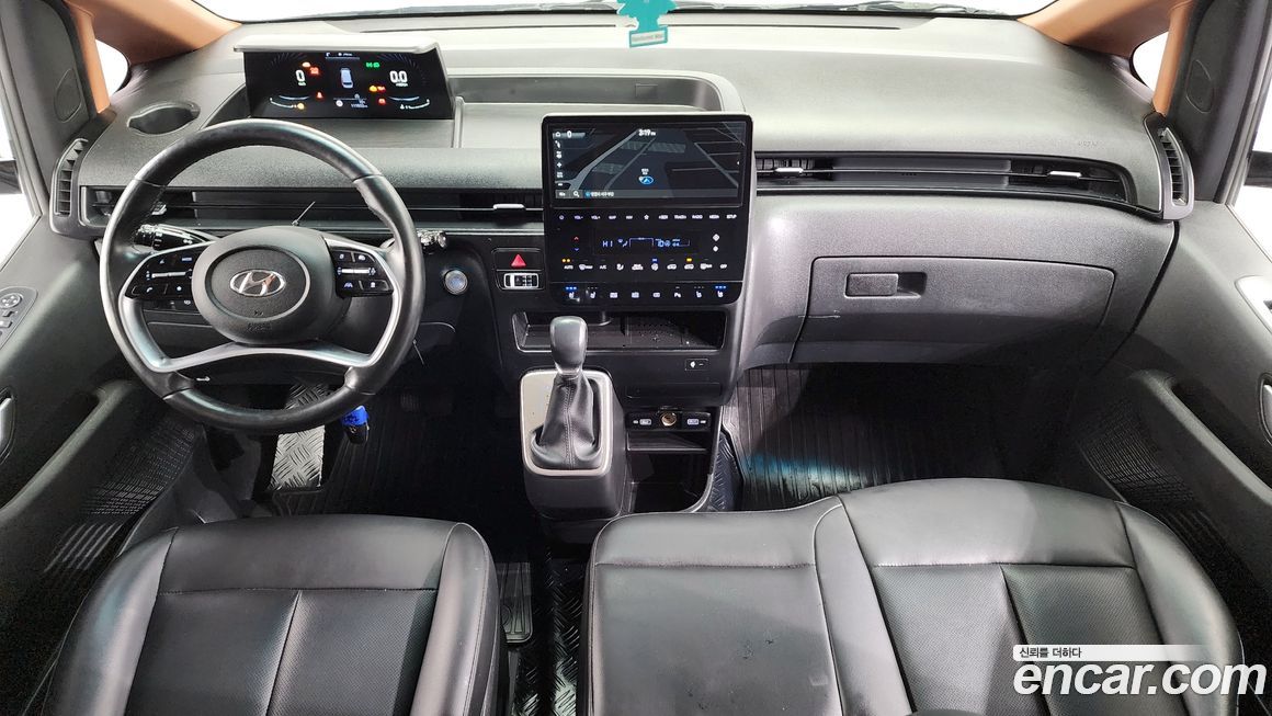 Hyundai Staria 2023