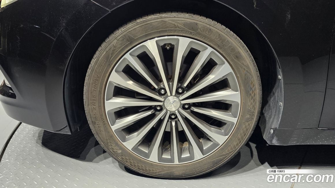 Hyundai Grandeur 2014