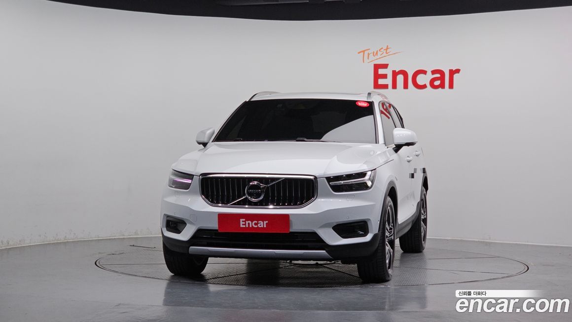 Volvo XC40 2021