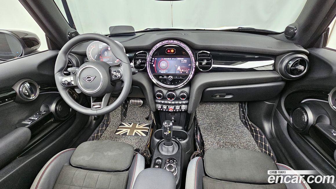 Mini Cooper Convertible 2023