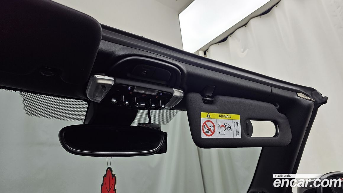 Mini Cooper Convertible 2023