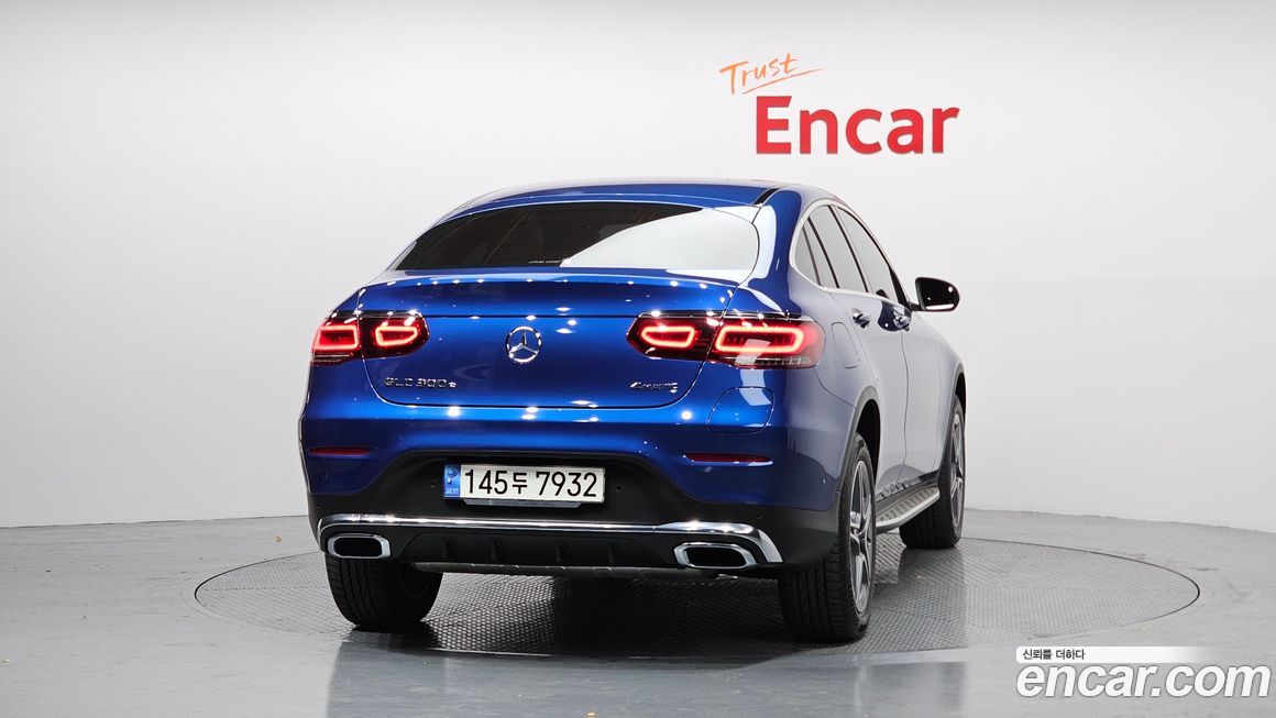 Mercedes-Benz GLC-Class 2023