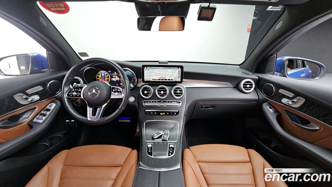 Mercedes-Benz GLC-Class 2023