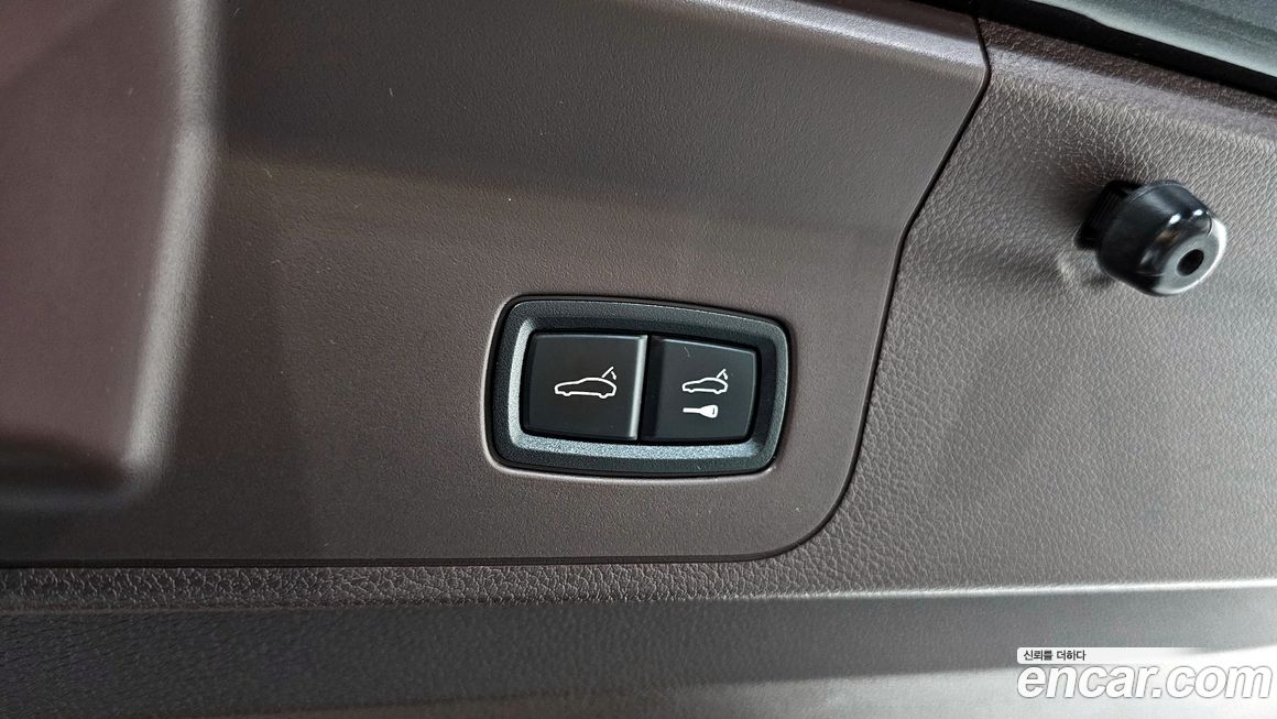 Porsche Panamera 2021