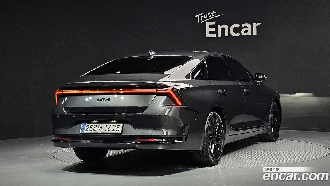 Kia K8 2025