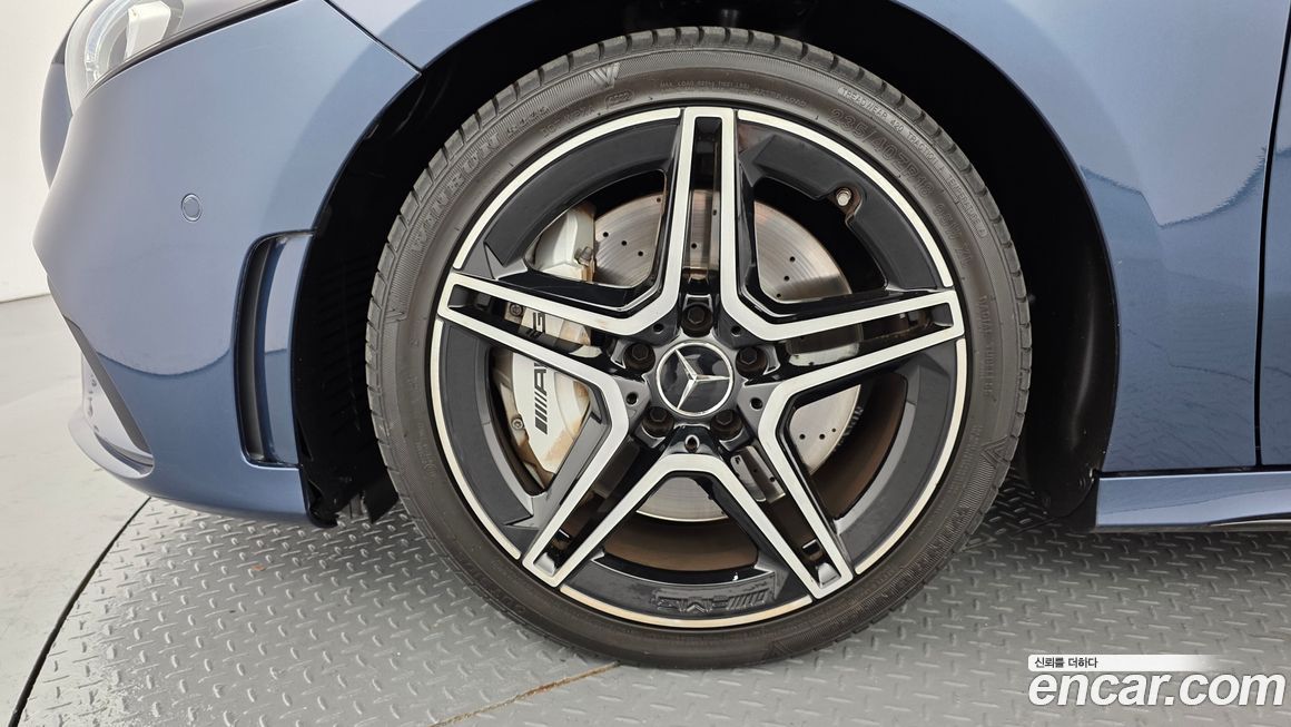 Mercedes-Benz A-Class 2023