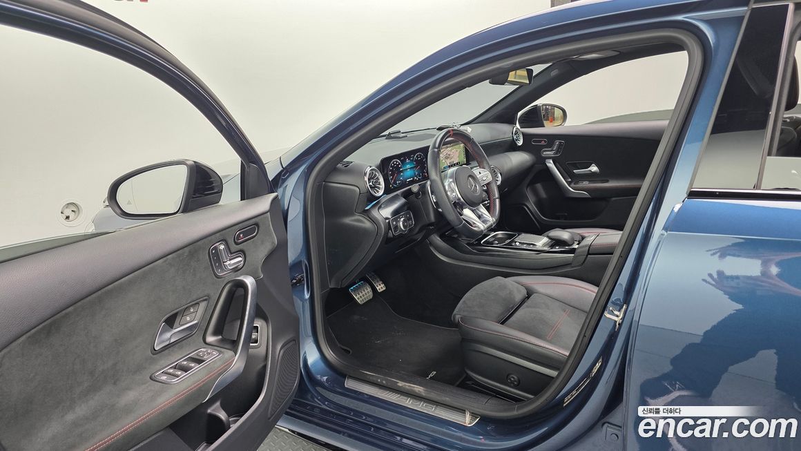 Mercedes-Benz A-Class 2023