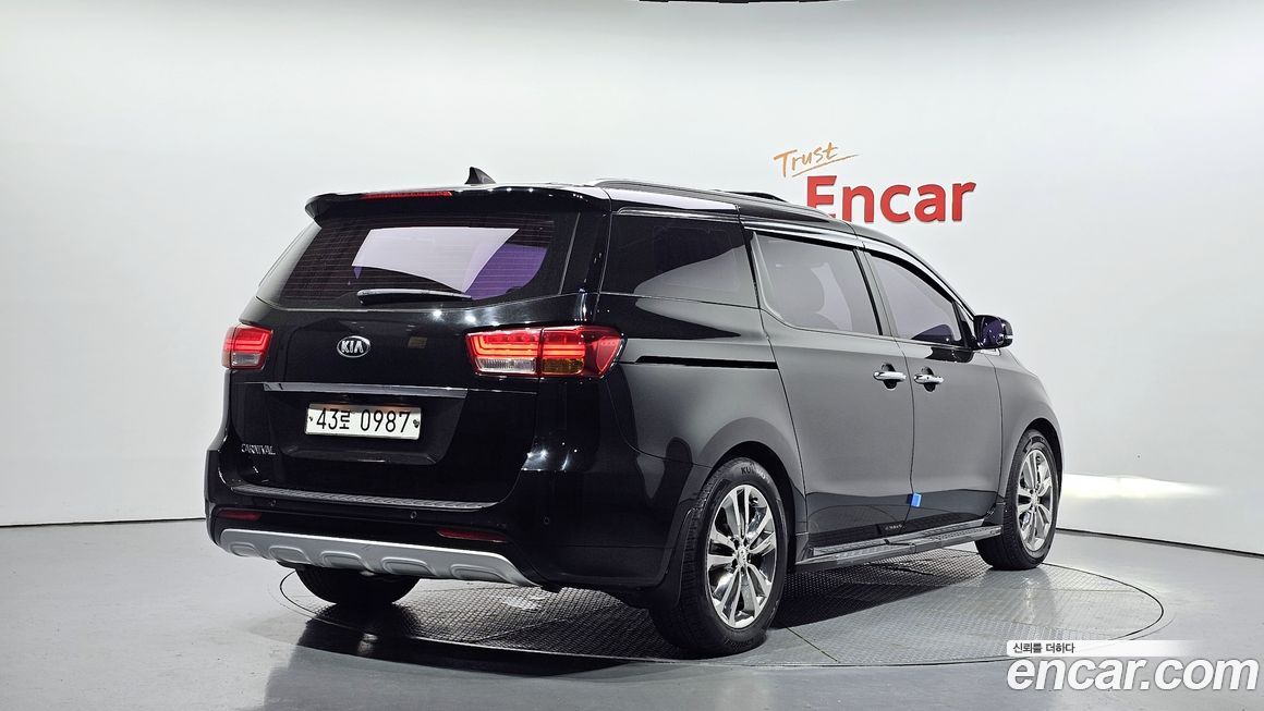Kia Canival 2016