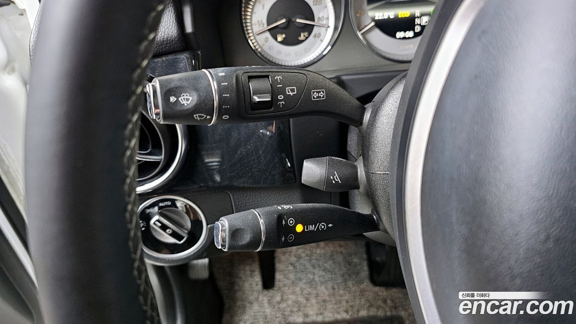 Mercedes-Benz GLK-Class 2013