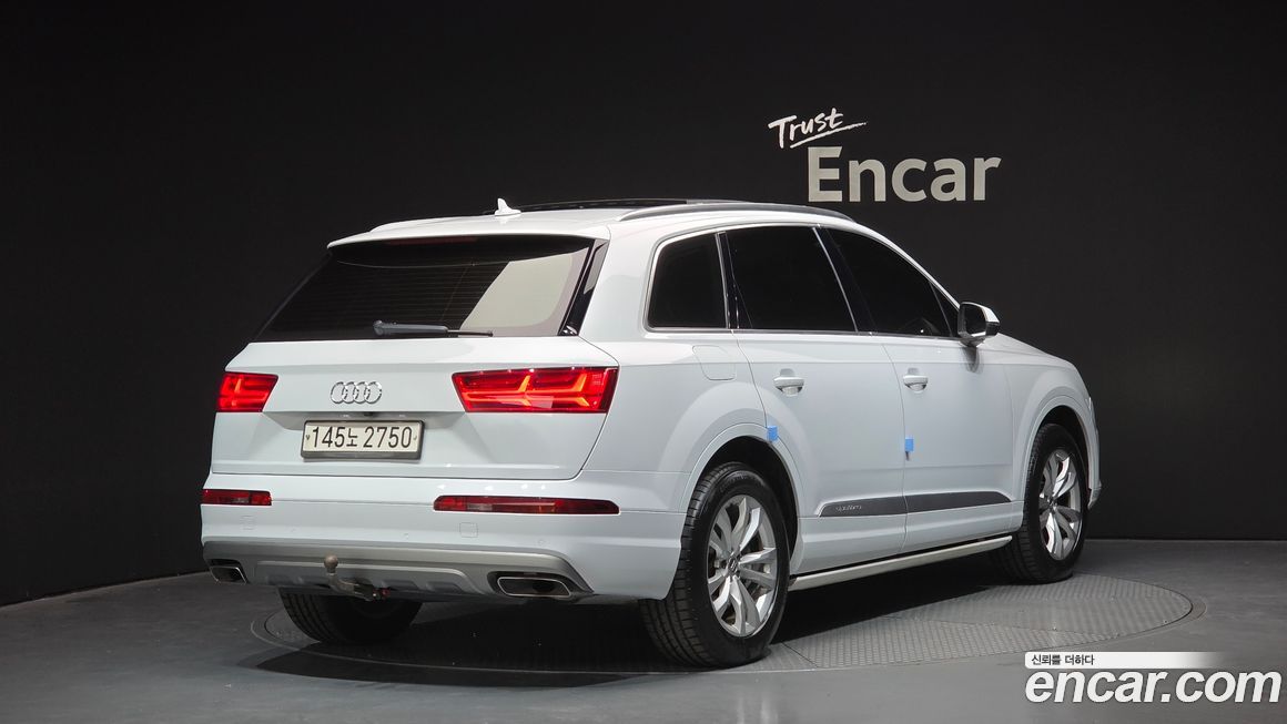 Audi Q7 2016