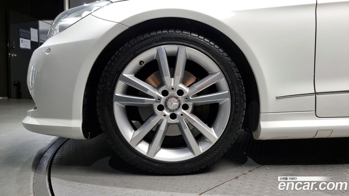 Mercedes-Benz E-Class 2013